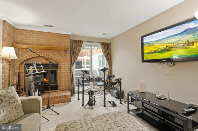 $3,000 | 10529 Reed's Landing Circle, Burke, VA 22015