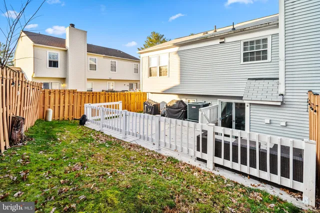 $3,000 | 10529 Reed's Landing Circle, Burke, VA 22015