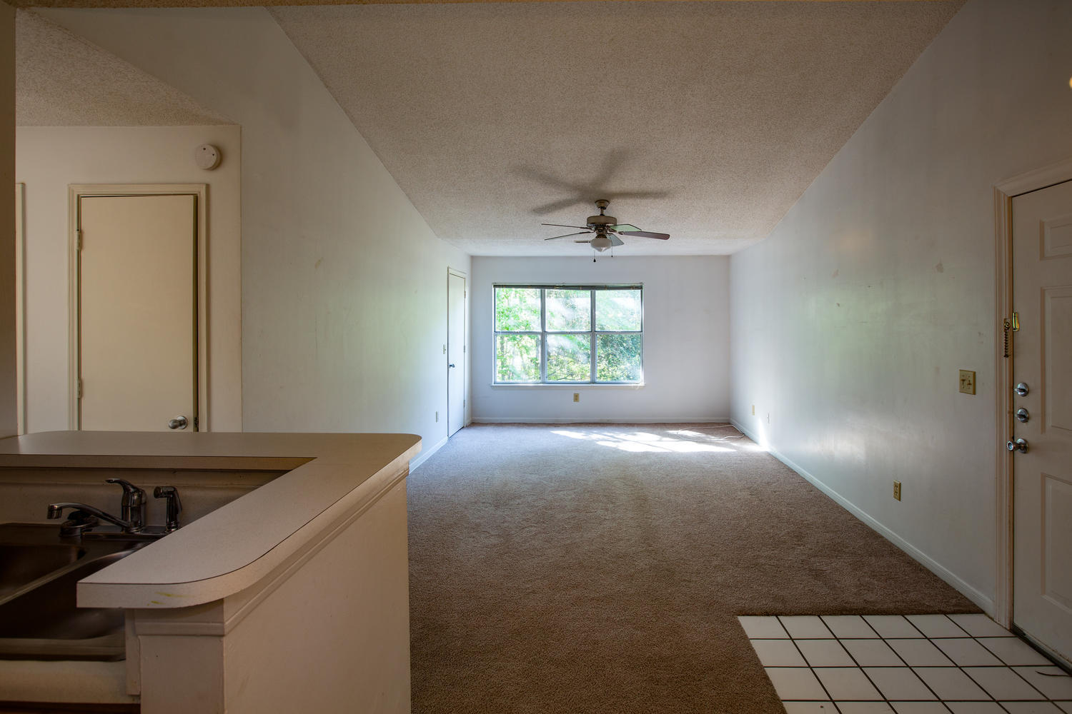 2011 North Highway 17 Mount Pleasant, SC 29466 - Photo 2 of 15 2011 N Hwy 17 1600 F Mount-large-009-20-