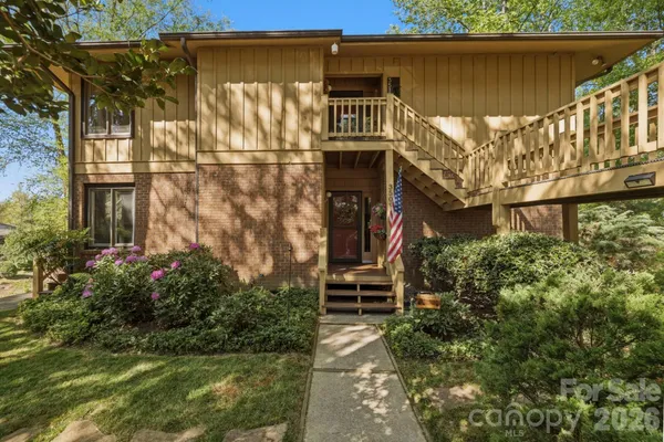 $350,000 | 3509 Mountain Top Way, Hendersonville, NC 28739