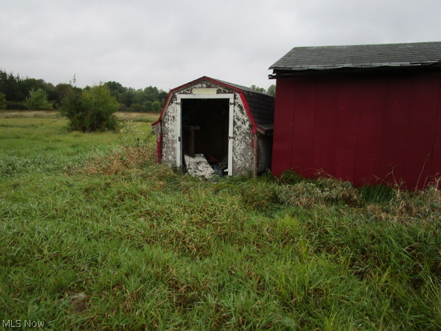 3065 Maple Road Jefferson, OH 44047 - Photo 4 of 20