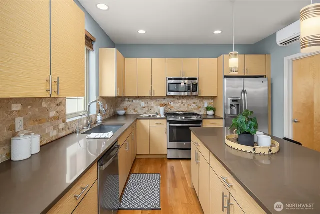 $1,000,000 | 1550 Northwest 60th Street, Seattle, WA 98107