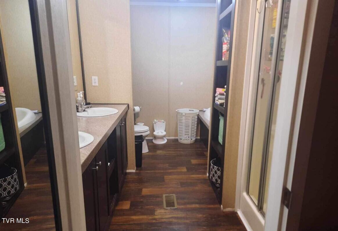 6222 Pinewood Forest Road Wise, VA 24293 - Photo 23 of 27 Bath 1