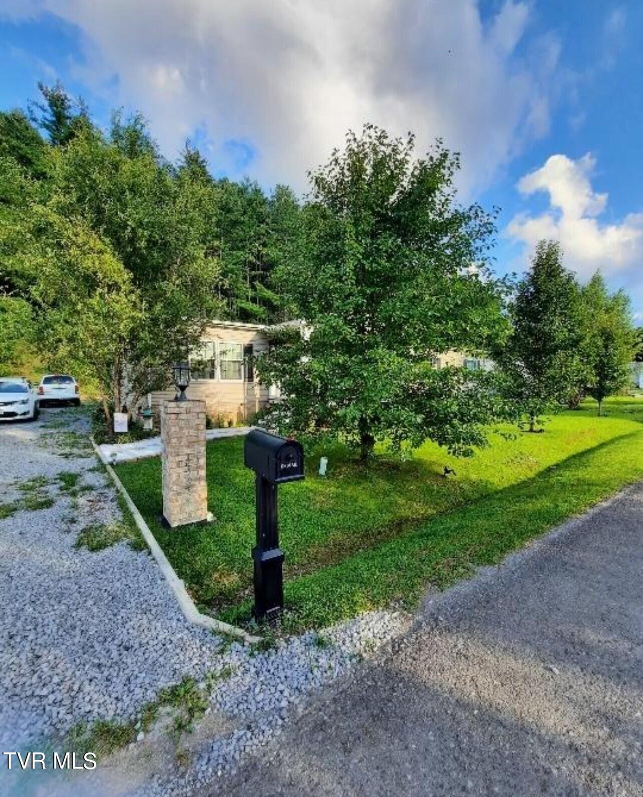 6222 Pinewood Forest Road Wise, VA 24293 - Photo 5 of 27 Front