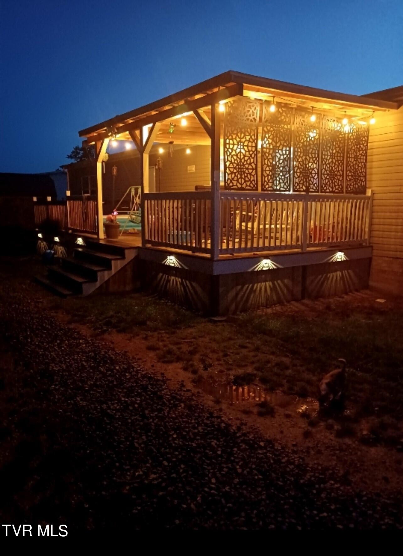 6222 Pinewood Forest Road Wise, VA 24293 - Photo 8 of 27 Back Porch