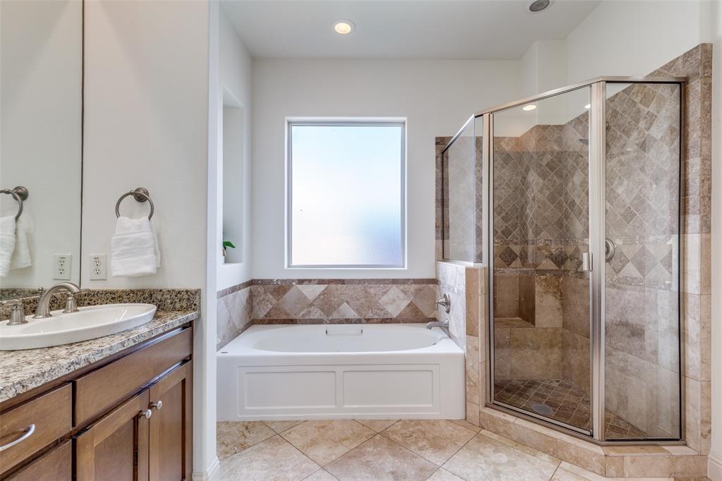 14739 Stanford Court Addison, TX 75254 - Photo 14 of 26