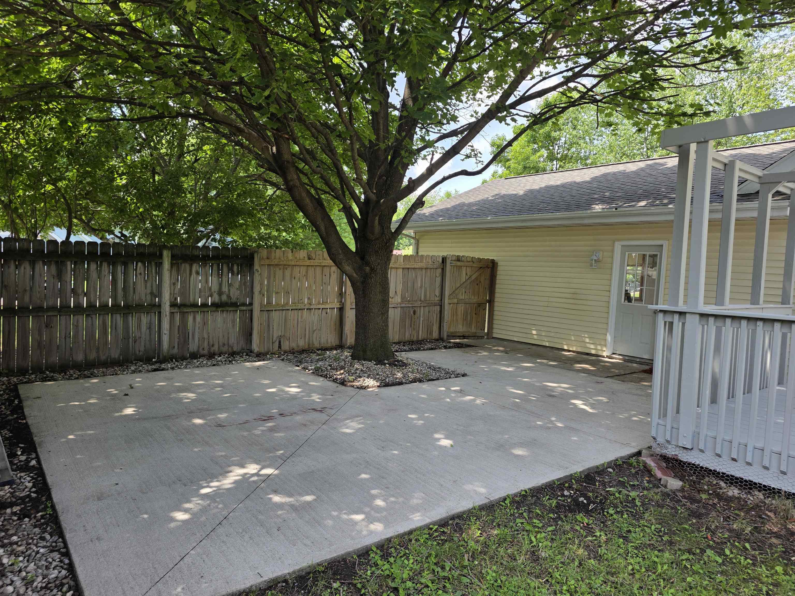 2221 Alongi Lane Beloit, WI 53511 - Photo 31 of 33