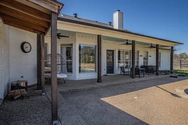 $625,000 | 188 South Bear Creek Lane, Cresson, TX 76035