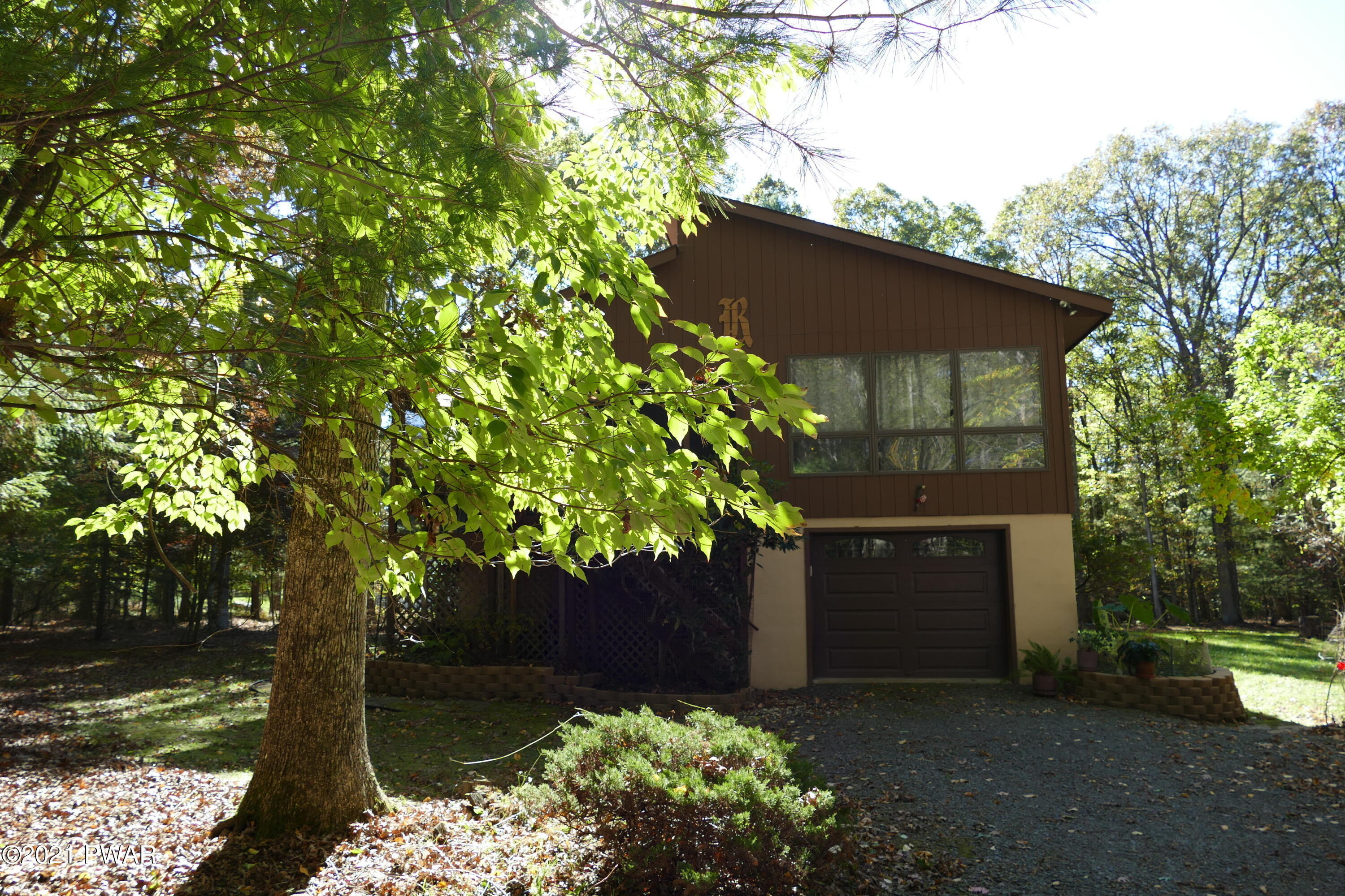 183 Blue Eddy Road Hawley, PA 18428 - Photo 7 of 42 Garage