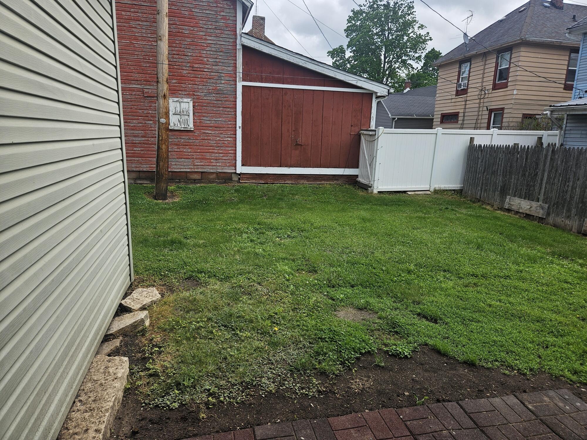 907 Tyler Street La Porte, IN 46350 - Photo 18 of 20 2000x1500