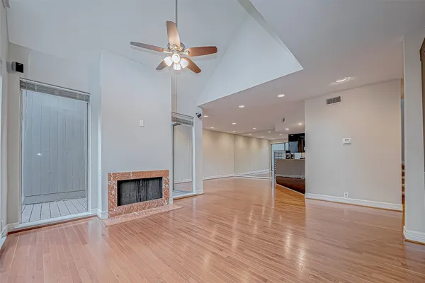 $4,000 | 316 Litchfield Lane, Houston, TX 77024