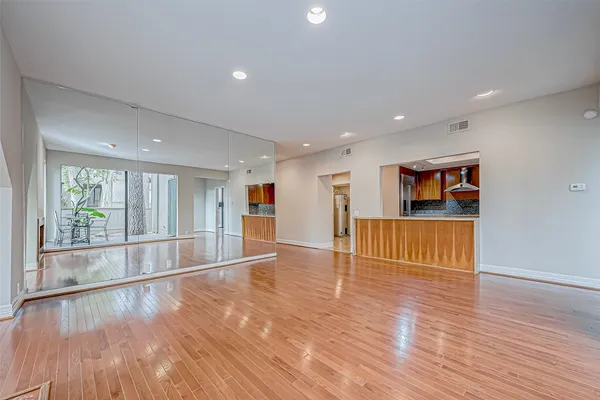 $4,000 | 316 Litchfield Lane, Houston, TX 77024