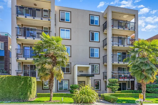 $399,000 | 626 4th Avenue West, Unit 403, Seattle, WA 98119