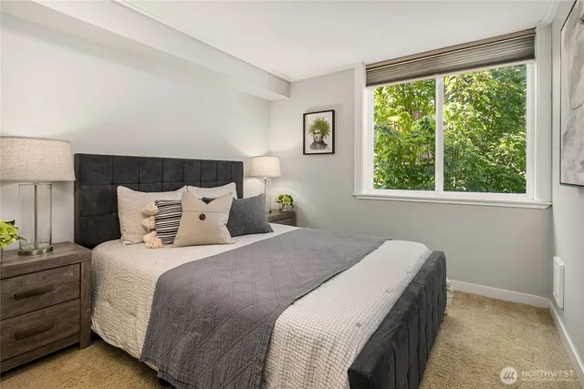 $399,000 | 626 4th Avenue West, Unit 403, Seattle, WA 98119