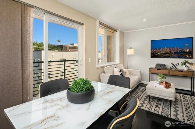 $399,000 | 626 4th Avenue West, Unit 403, Seattle, WA 98119