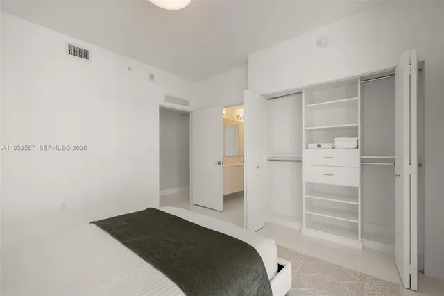 $7,000 | 600 Northeast 27th Street, Unit 2401, Miami, FL 33137