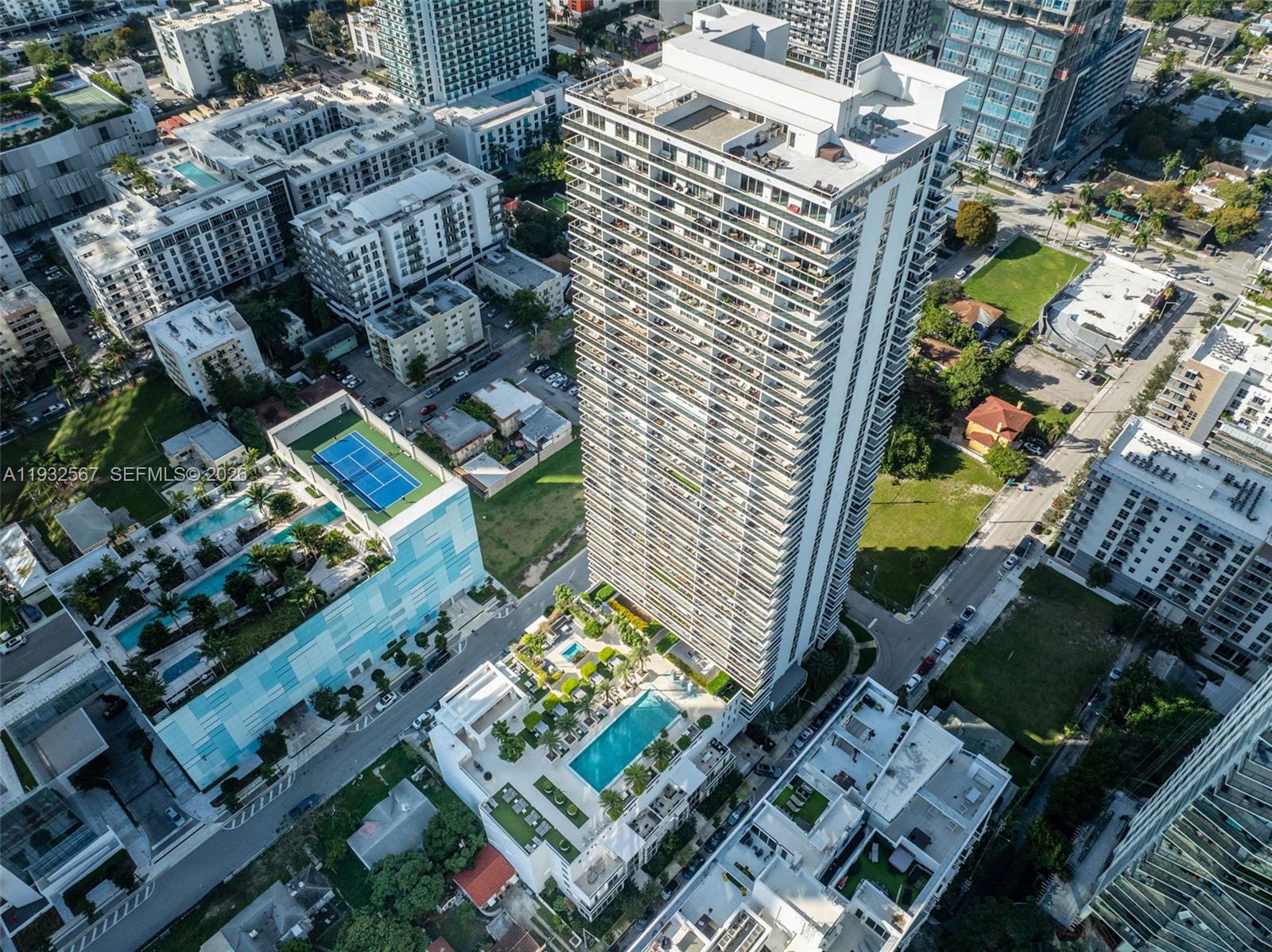 600 Northeast 27th Street, Unit 2401 Miami, FL 33137 - Photo 47 of 52 a city view