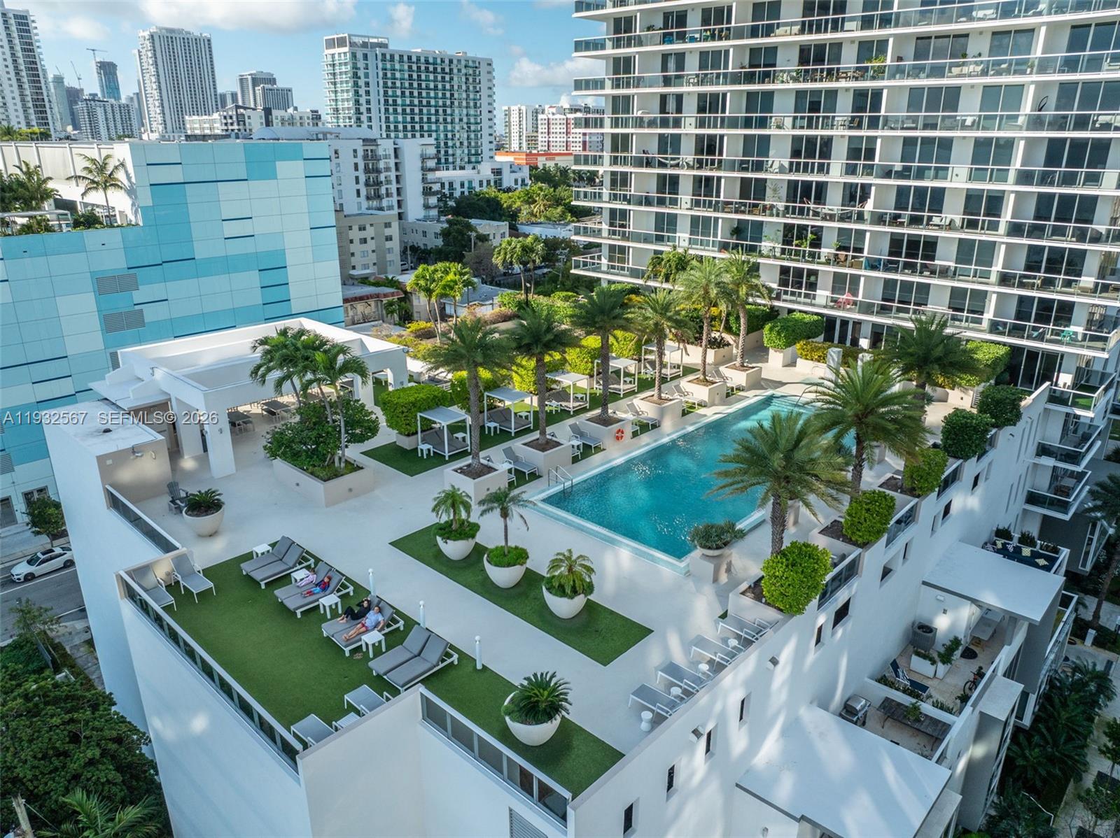 600 Northeast 27th Street, Unit 2401 Miami, FL 33137 - Photo 48 of 52 a view of a garden with plants