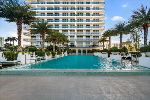 $7,000 | 600 Northeast 27th Street, Unit 2401, Miami, FL 33137