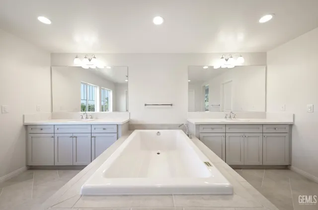 $674,490 | Undisclosed Address, Bakersfield, CA 93306