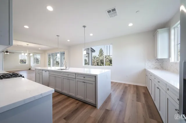 $674,490 | Undisclosed Address, Bakersfield, CA 93306