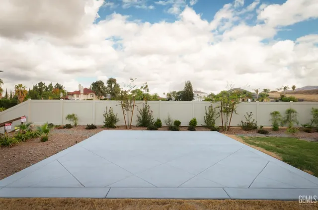 $674,490 | Undisclosed Address, Bakersfield, CA 93306