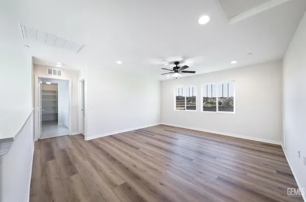 $674,490 | Undisclosed Address, Bakersfield, CA 93306