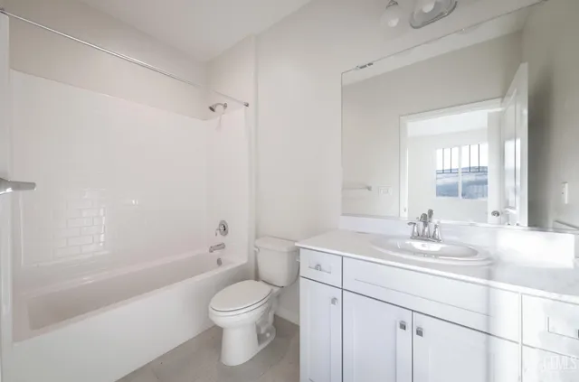 $674,490 | Undisclosed Address, Bakersfield, CA 93306