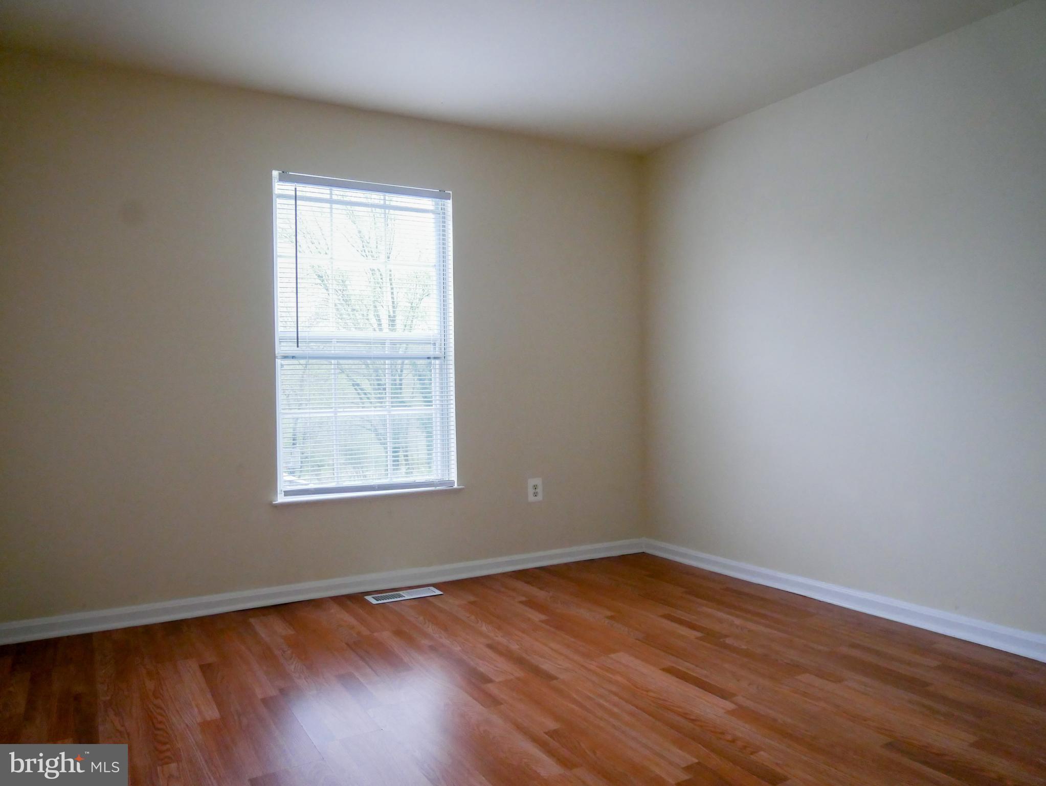 1655 Colonial Way Frederick, MD 21702 - Photo 15 of 39