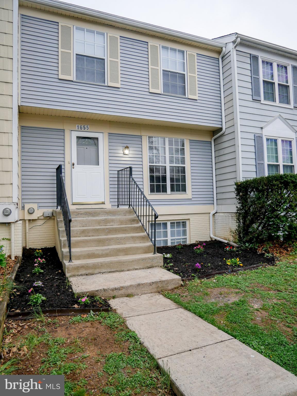 1655 Colonial Way Frederick, MD 21702 - Photo 3 of 39