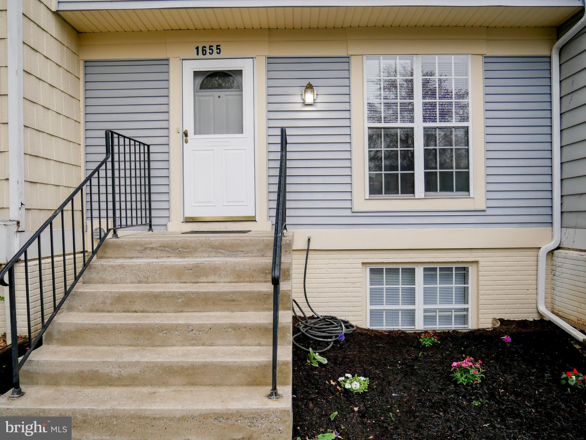 1655 Colonial Way Frederick, MD 21702 - Photo 4 of 39