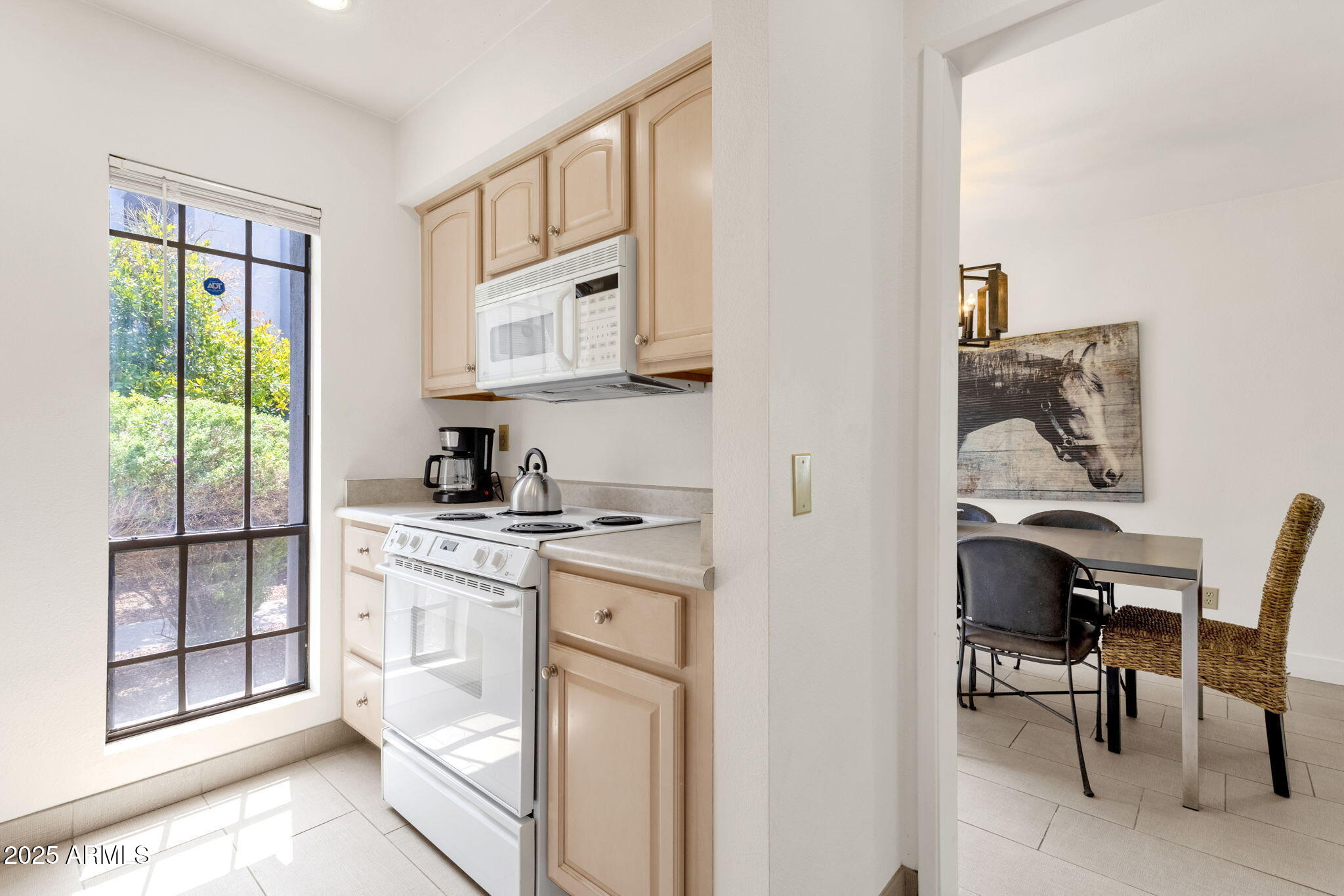 5217 North 24th Street, Unit 108 Phoenix, AZ 85016 - Photo 7 of 34 19-web-or-mls-5217-n-24th-st-108