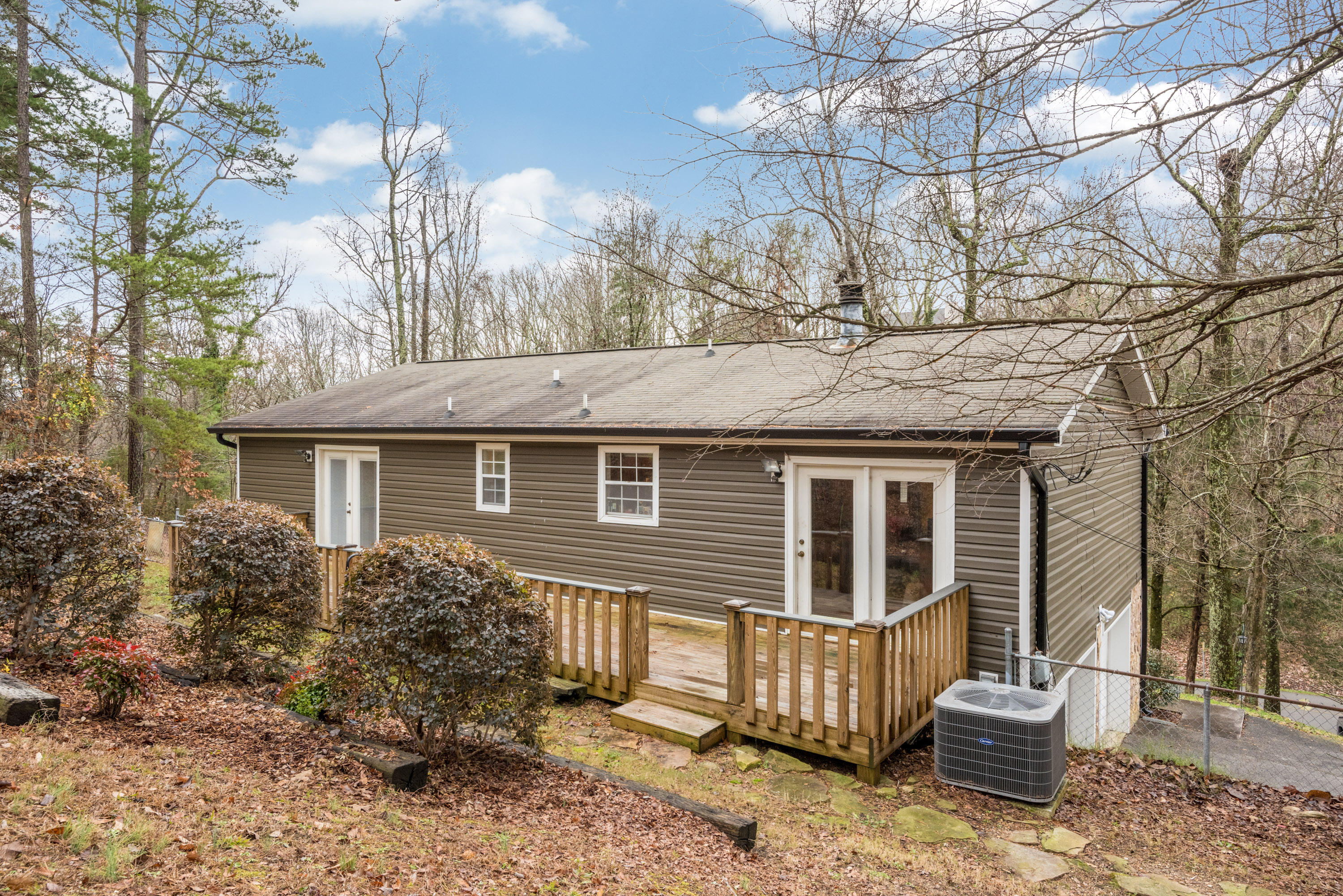 8005 Harper Road Hixson, TN 37343 - Photo 5 of 25 8005_Harper_Rd_05