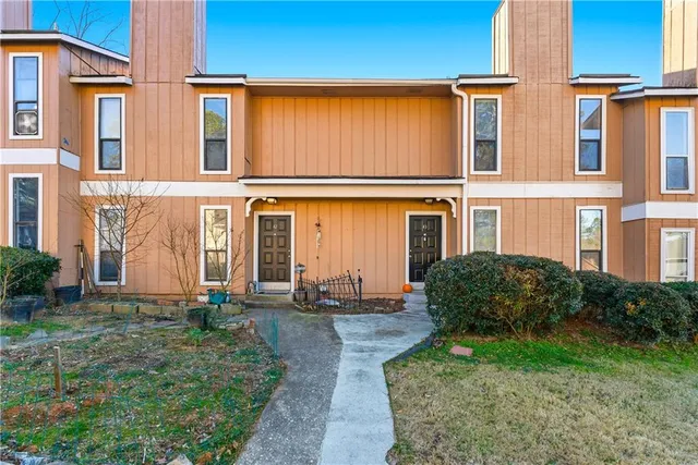 $195,000 | 2340 Beaver Ruin Road, Unit UN43, Norcross, GA 30071