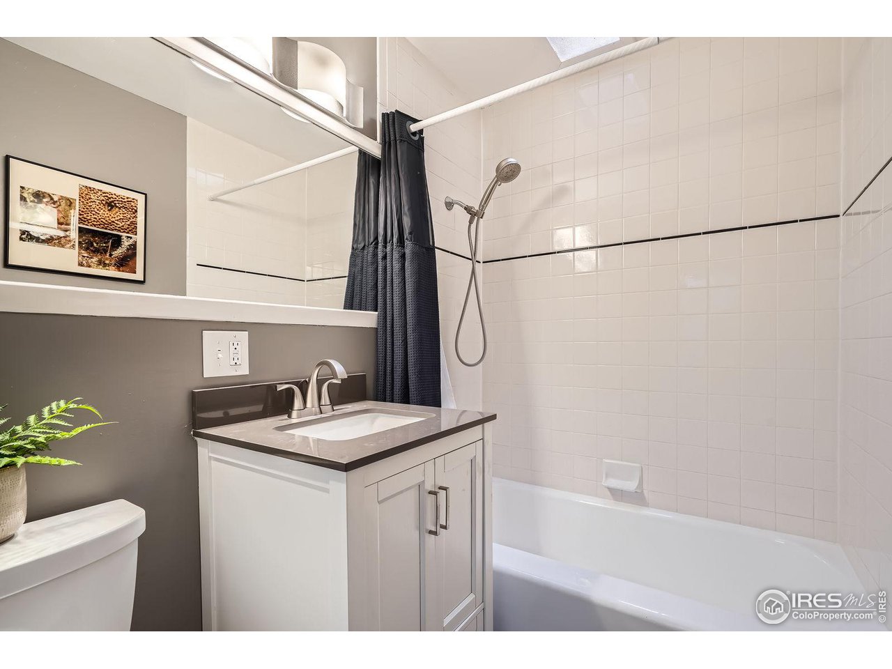 419 22nd Street Boulder, CO 80302 - Photo 20 of 38 a bathroom with a sink and a bathtub