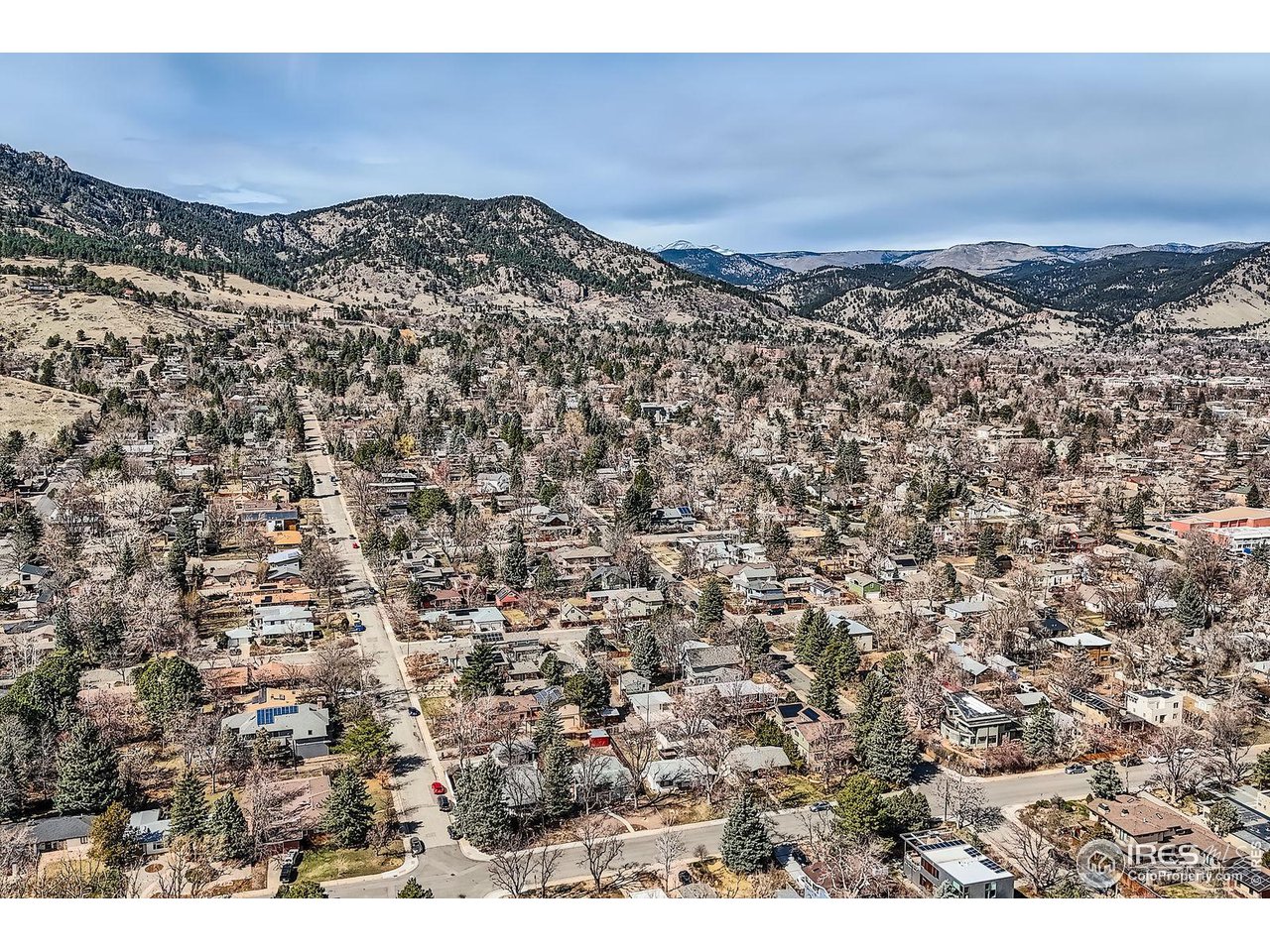 419 22nd Street Boulder, CO 80302 - Photo 31 of 38 a view of a large building