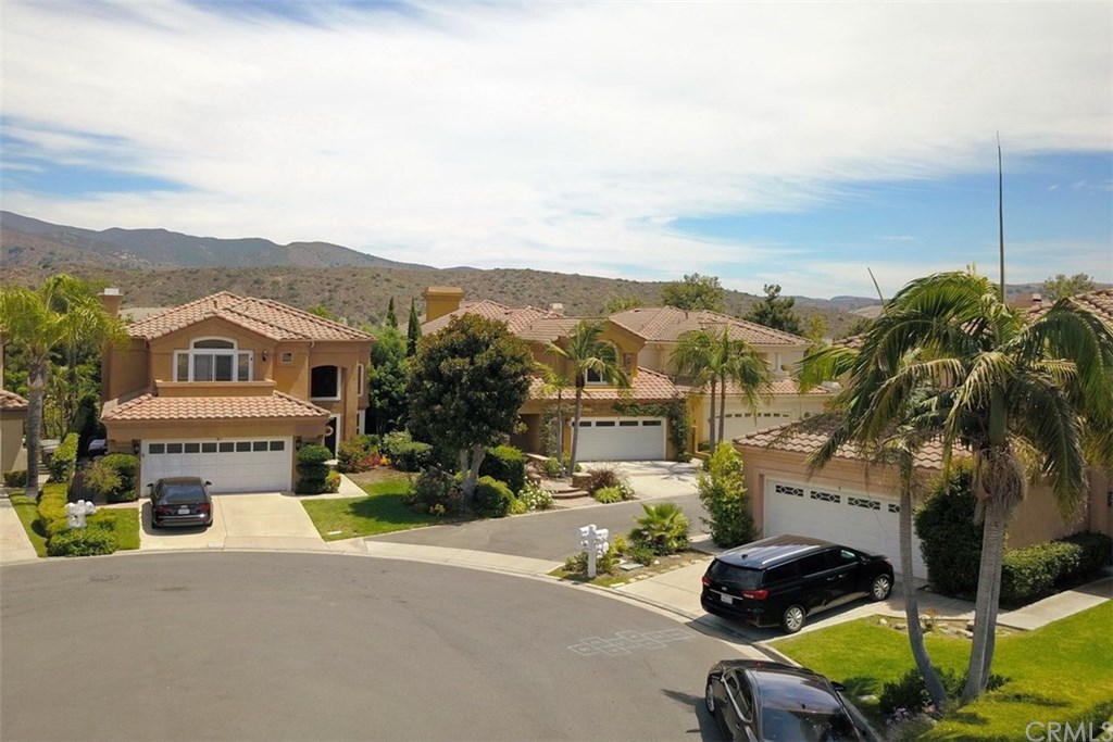 8 Minikahda Rancho Santa Margarita, CA 92679 - Photo 2 of 62