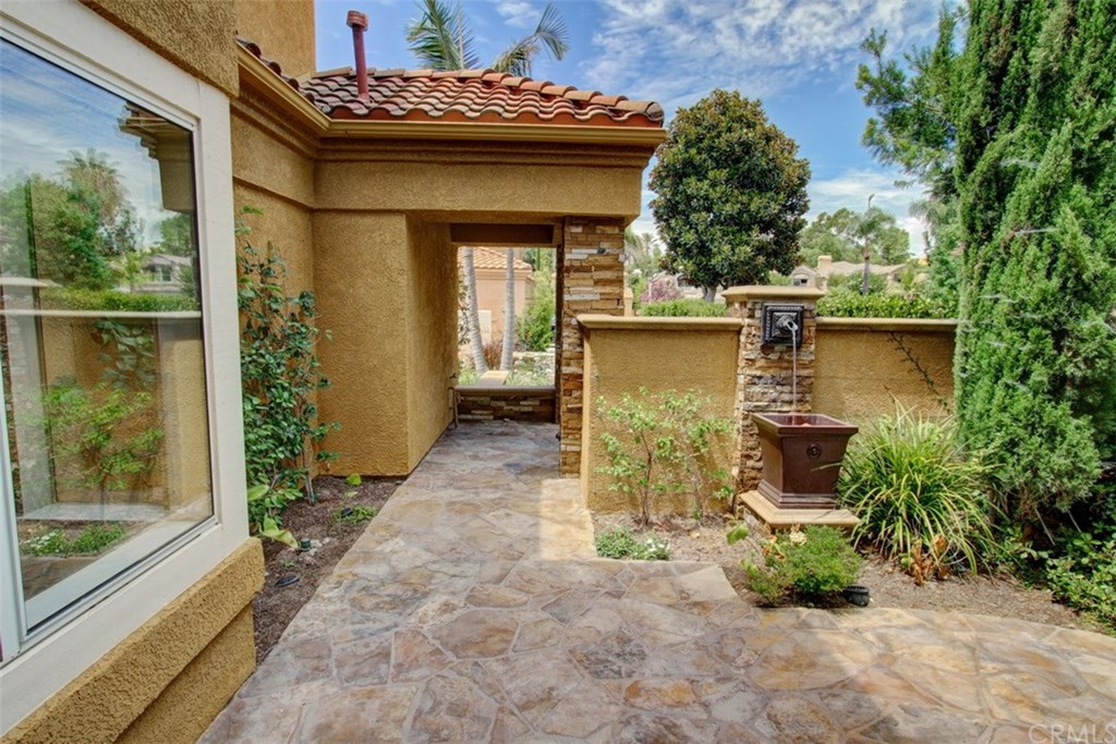 8 Minikahda Rancho Santa Margarita, CA 92679 - Photo 11 of 62