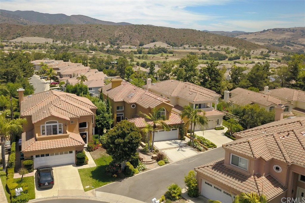 8 Minikahda Rancho Santa Margarita, CA 92679 - Photo 3 of 62