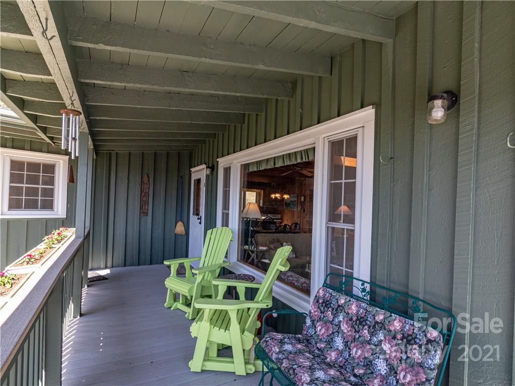 331 Strawberry Ridge Road Spruce Pine, NC 28777 - Photo 11 of 46 Gallery Image 11