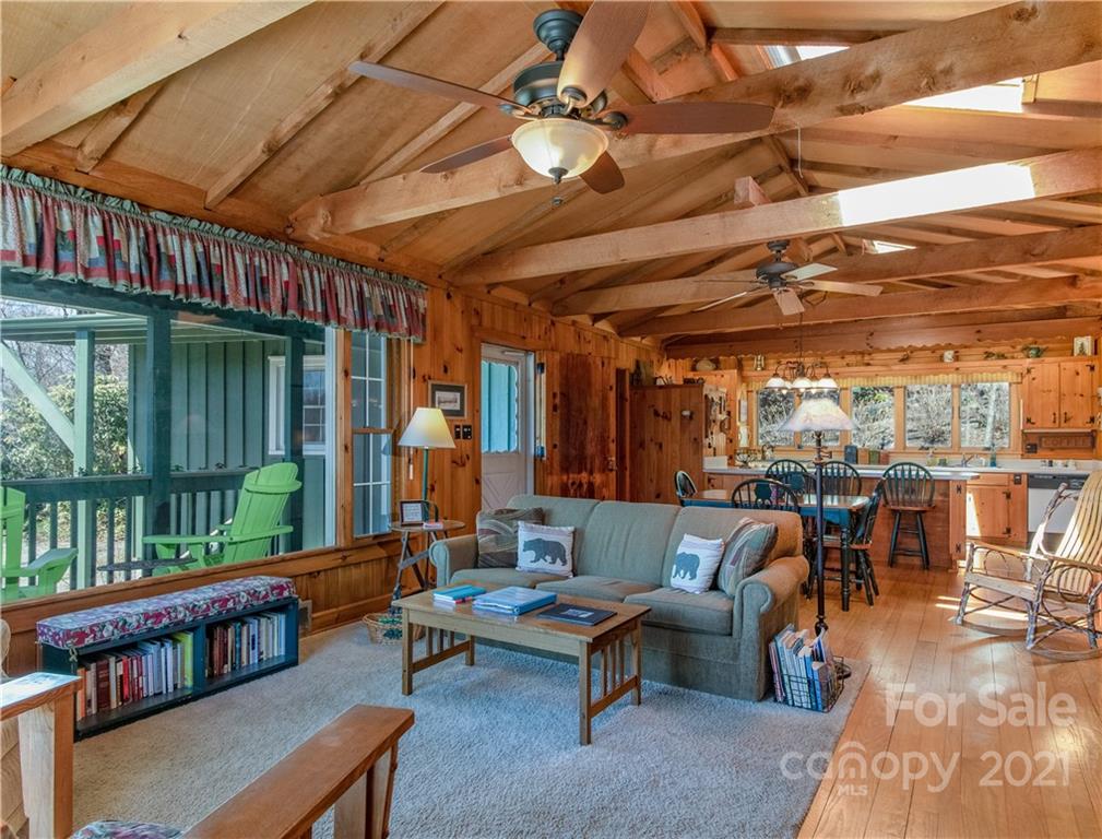 331 Strawberry Ridge Road Spruce Pine, NC 28777 - Photo 14 of 46 Gallery Image 14
