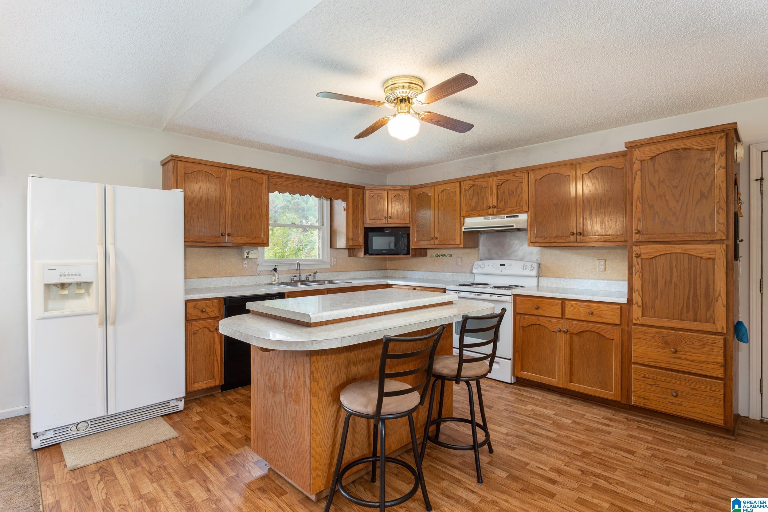 11781 Highway 144 Ragland, AL 35131 - Photo 9 of 49