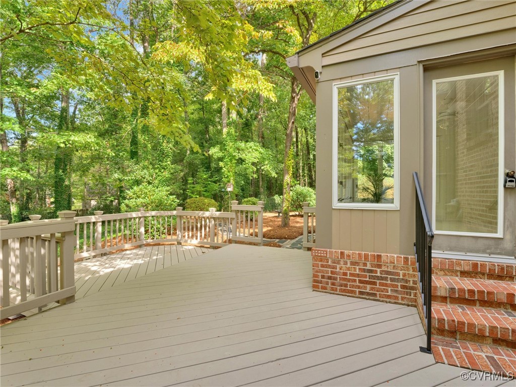 118 Tudor Road Colonial Heights, VA 23834 - Photo 16 of 50