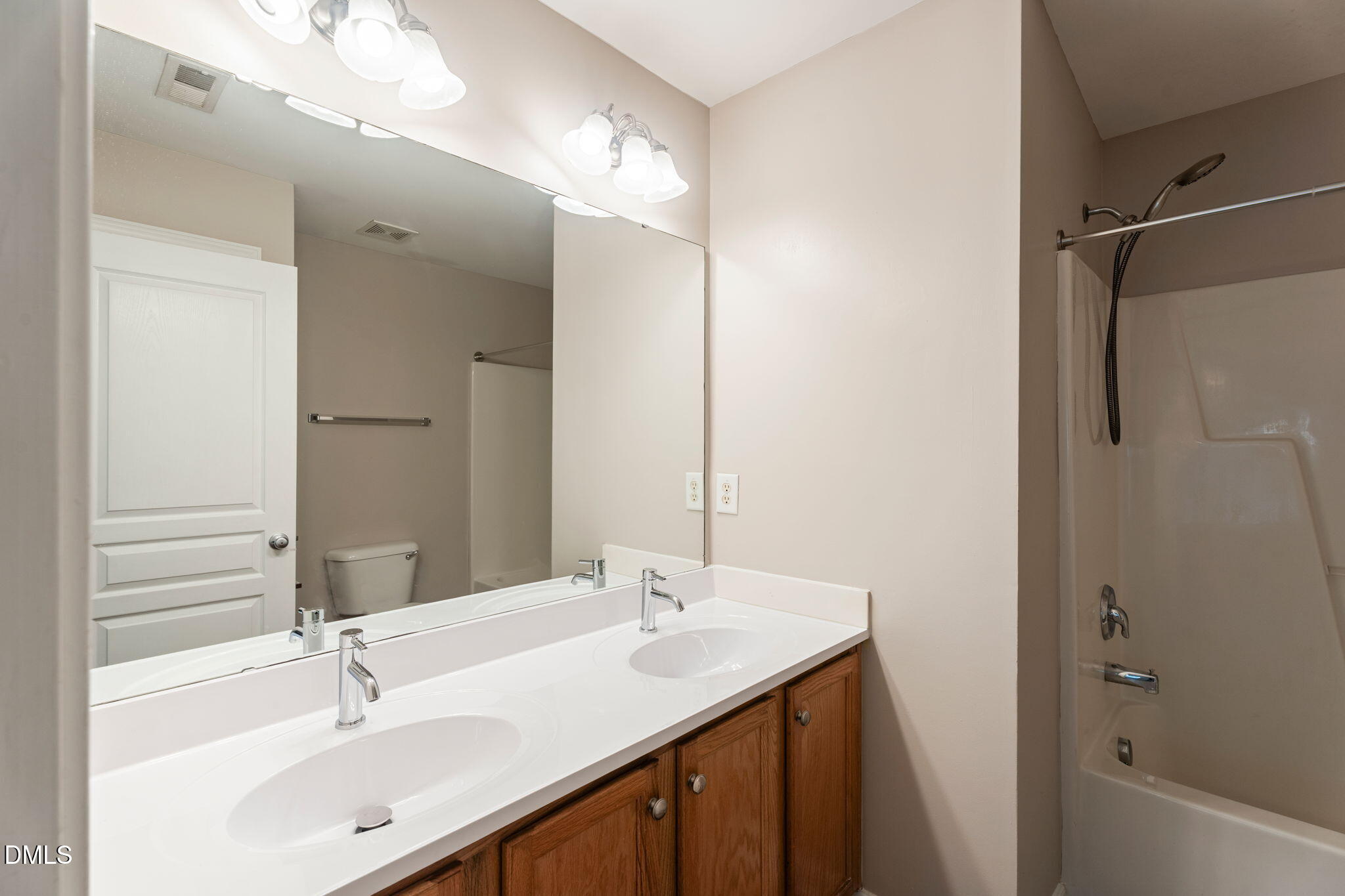 8819 Orchard Grove Way Raleigh, NC 27612 - Photo 17 of 24 18-web-or-mls-DSC00250