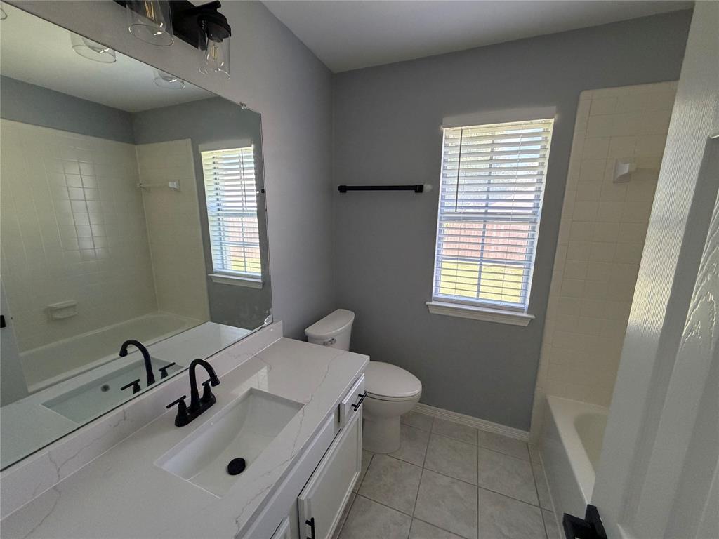 1808 Haley Circle Carrollton, TX 75006 - Photo 12 of 16