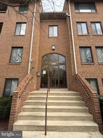 $2,800 | 11401 Commonwealth Drive, Unit 303, Rockville, MD 20852
