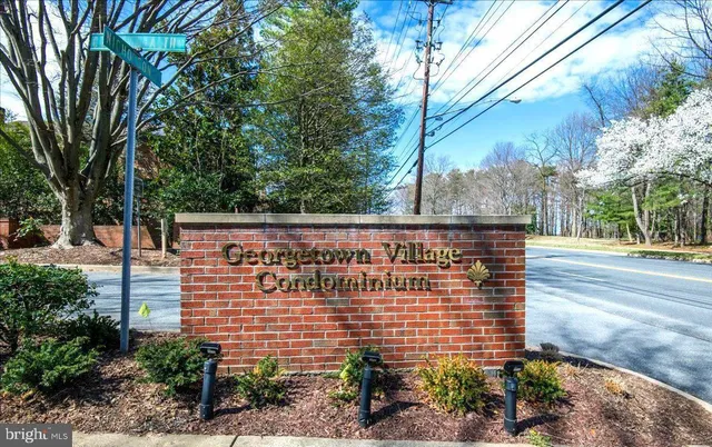 $2,800 | 11401 Commonwealth Drive, Unit 303, Rockville, MD 20852