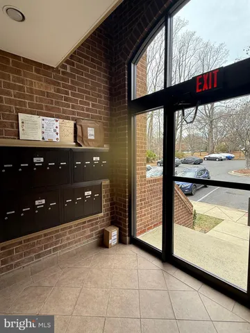 $2,800 | 11401 Commonwealth Drive, Unit 303, Rockville, MD 20852