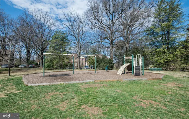 $2,800 | 11401 Commonwealth Drive, Unit 303, Rockville, MD 20852