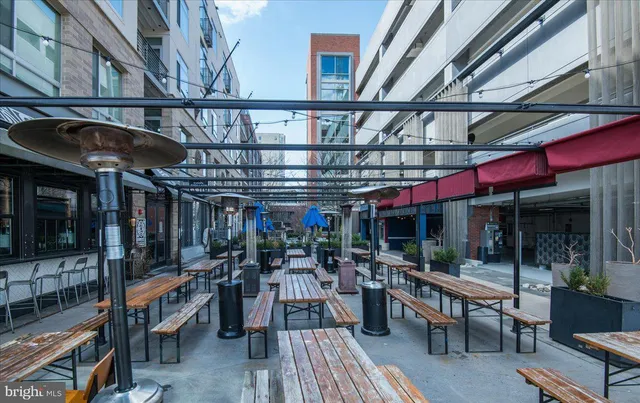 $2,800 | 11401 Commonwealth Drive, Unit 303, Rockville, MD 20852